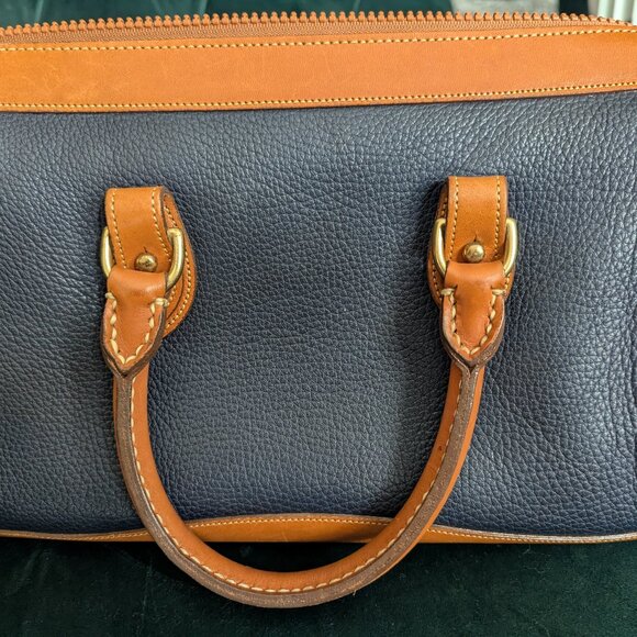Vintage 1990s Dooney and Bourke Gladstone satchel - Picture 4 of 12